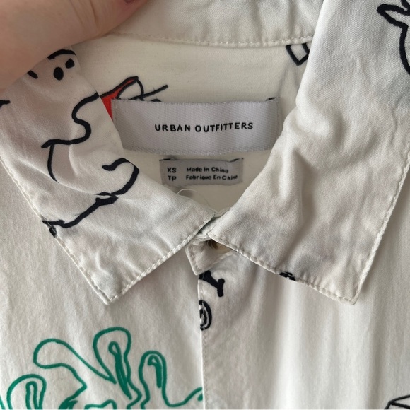 Urban Outfitters Fun Drawing Doodles Button Up Short Sleeve Shirt - Picture 4 of 6